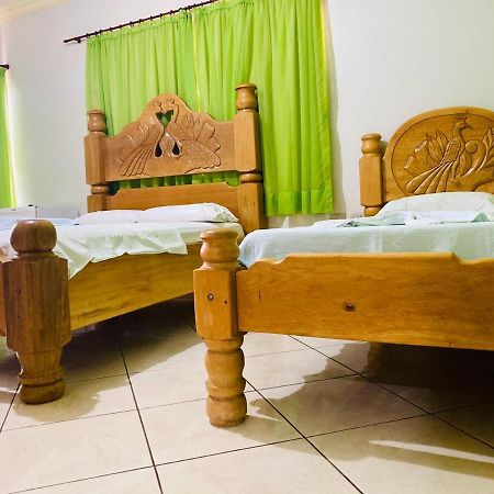 Hotel Universitario Goiatuba エクステリア 写真